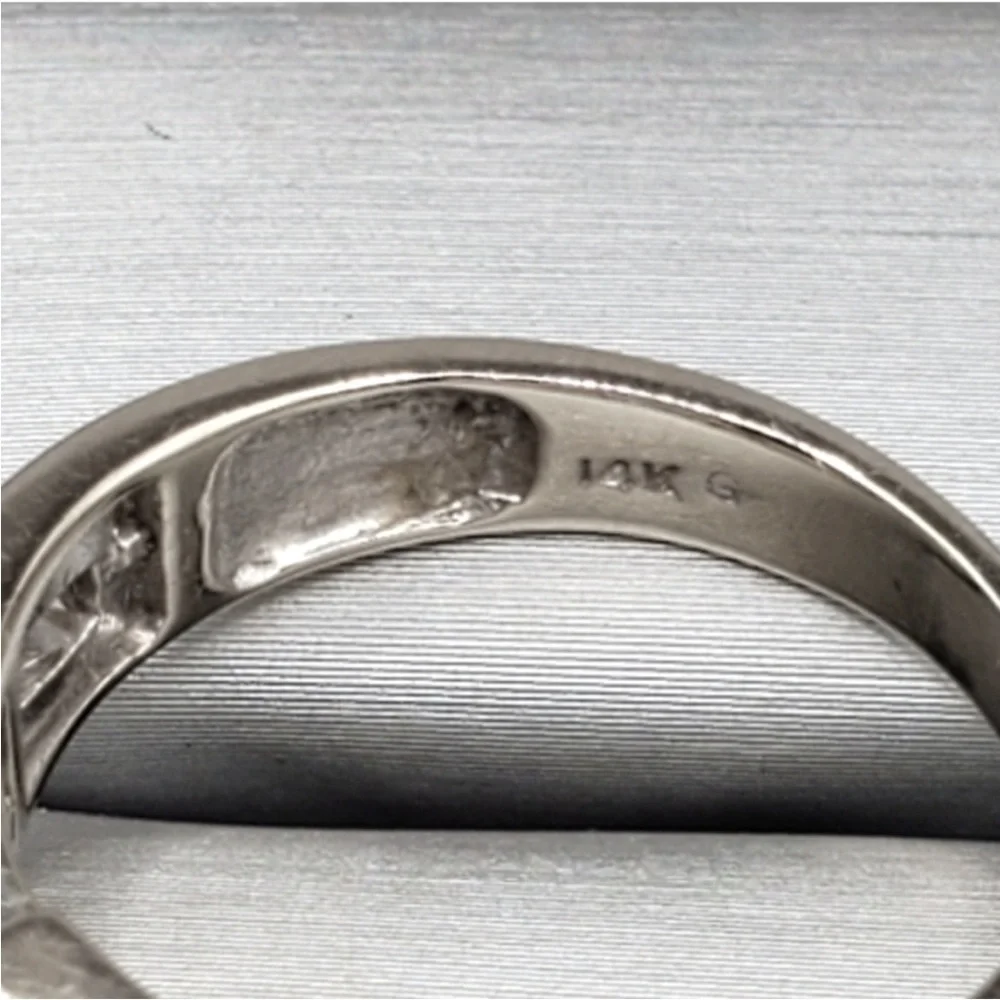 14k Solid White Gold Genuine Diamond Ring